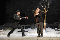 Patrick Stewart (Vladimir) and Ian McKellen (Estragon)